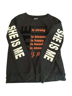ON FIRE She Is Me Black Velour Detail Graphic Print Statement Sweatshirt Sz XL
